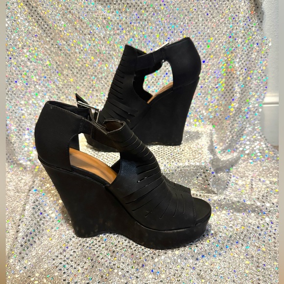 Women’s High Black Wedge Sandal Heels | 8 - Picture 5 of 8